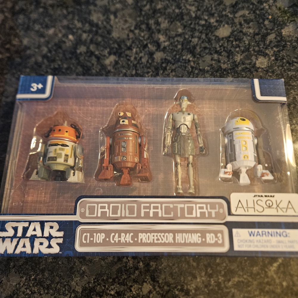 Star Wars Droid Factory Ahsoka Edition Figures